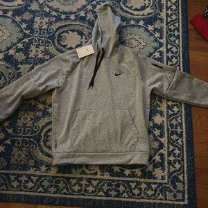 BRAND NEW UNISEX HOODIE NIKE SIZE MEDIUM